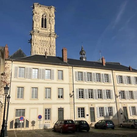 La Chapelle, Les Suites Du Palais, L'Unique 5 Etoiles De Nevers, Suite D'Exception, By Primo C0Nciergerie Kültér fotó