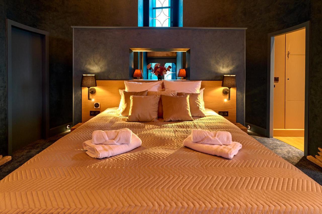 La Chapelle, Les Suites Du Palais, L'Unique 5 Etoiles De Nevers, Suite D'Exception, By Primo C0Nciergerie Kültér fotó