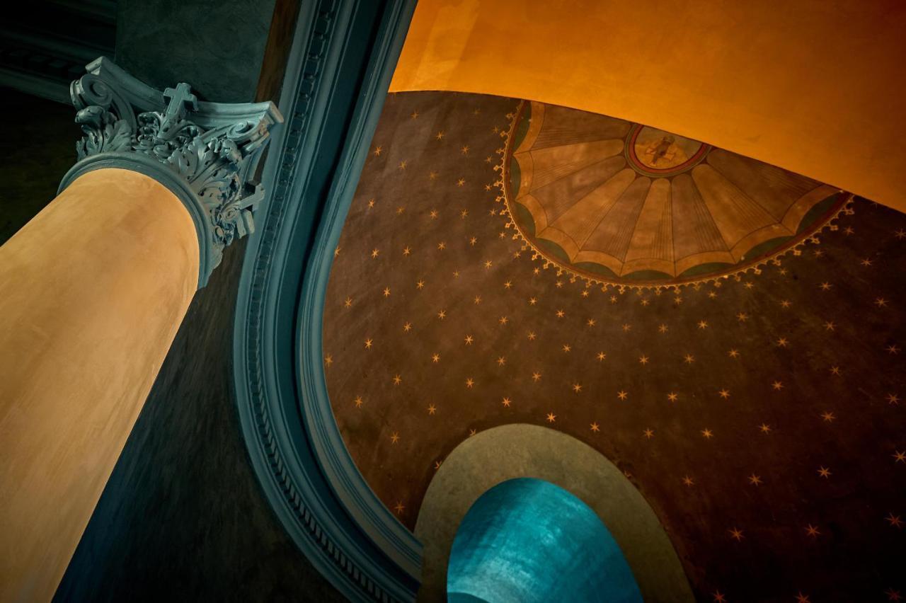 La Chapelle, Les Suites Du Palais, L'Unique 5 Etoiles De Nevers, Suite D'Exception, By Primo C0Nciergerie Kültér fotó