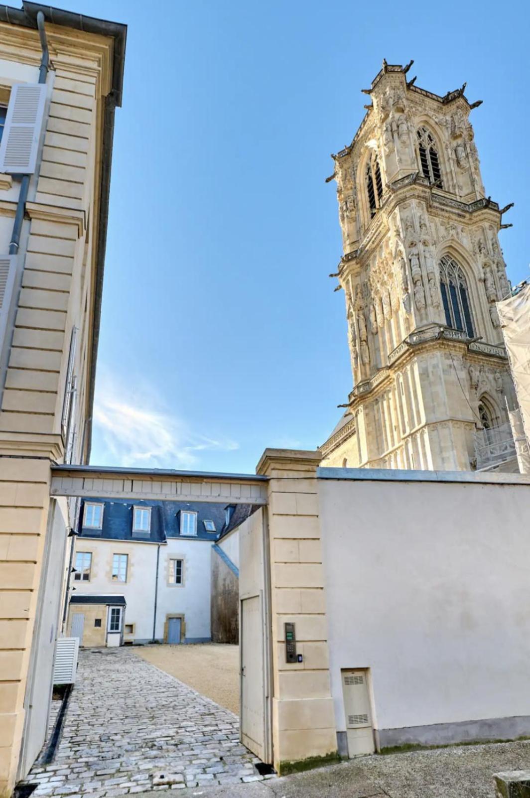 La Chapelle, Les Suites Du Palais, L'Unique 5 Etoiles De Nevers, Suite D'Exception, By Primo C0Nciergerie Kültér fotó